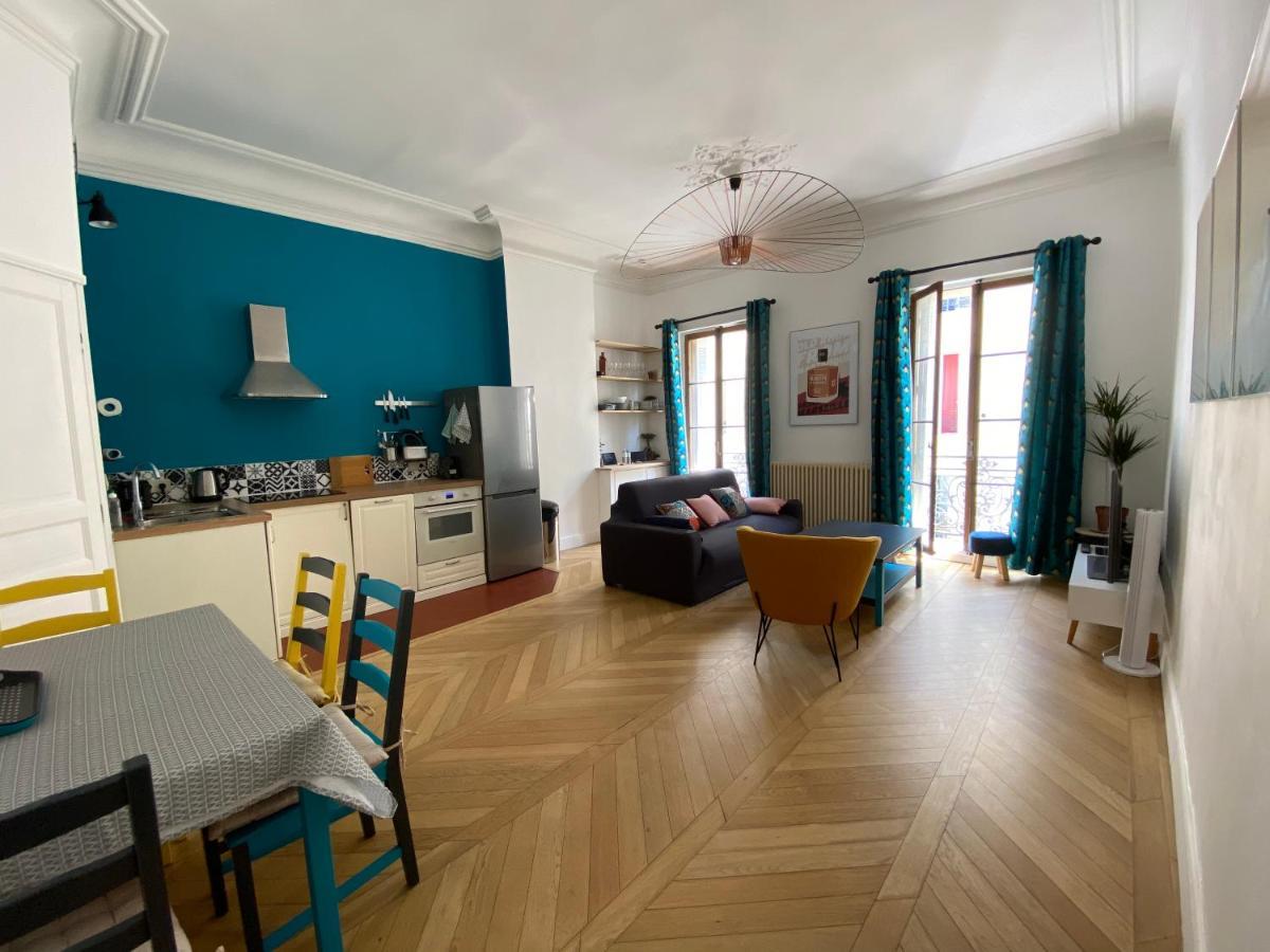 Superbe T2 Haussmannien Au Coeur De *